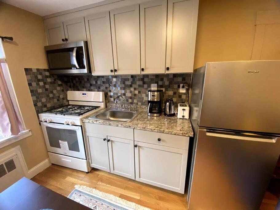 Cozy Boston Getaway Apartment! Free Parking Exterior foto